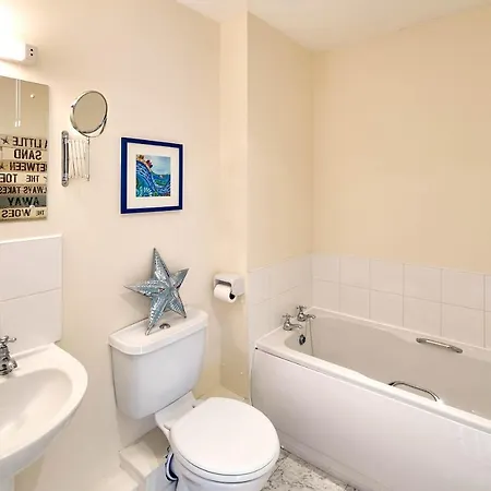 Host & - The Scuttlebutt Townhouse *