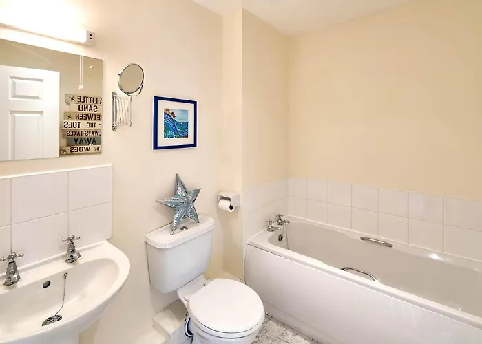 Host & - The Scuttlebutt Townhouse *