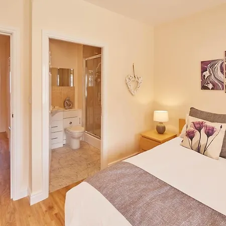 Holiday home Host & - The Scuttlebutt Townhouse Whitby